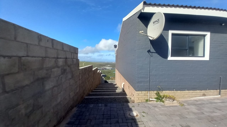 2 Bedroom Property for Sale in Vredenburg Western Cape